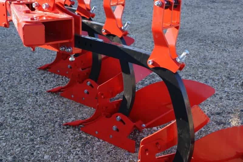 تصویر 4 از گاوآهن سوکی با فرم کلاسیک شیار ساز